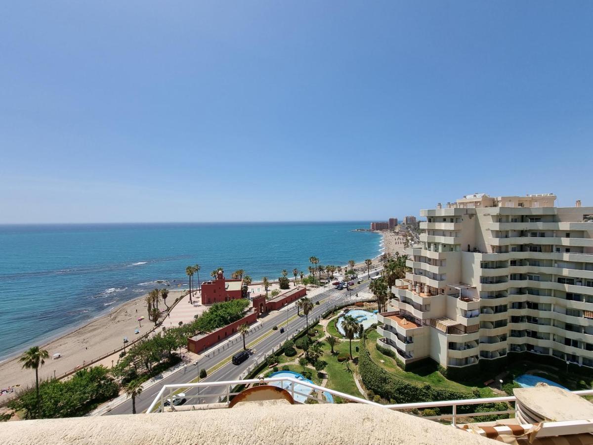 G&G Benalbeach Bil Bil Views Benalmadena Bagian luar foto